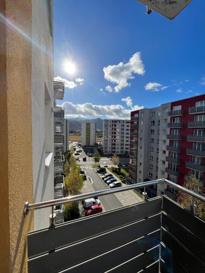 Moncler Family Apartment Брашов Екстериор снимка